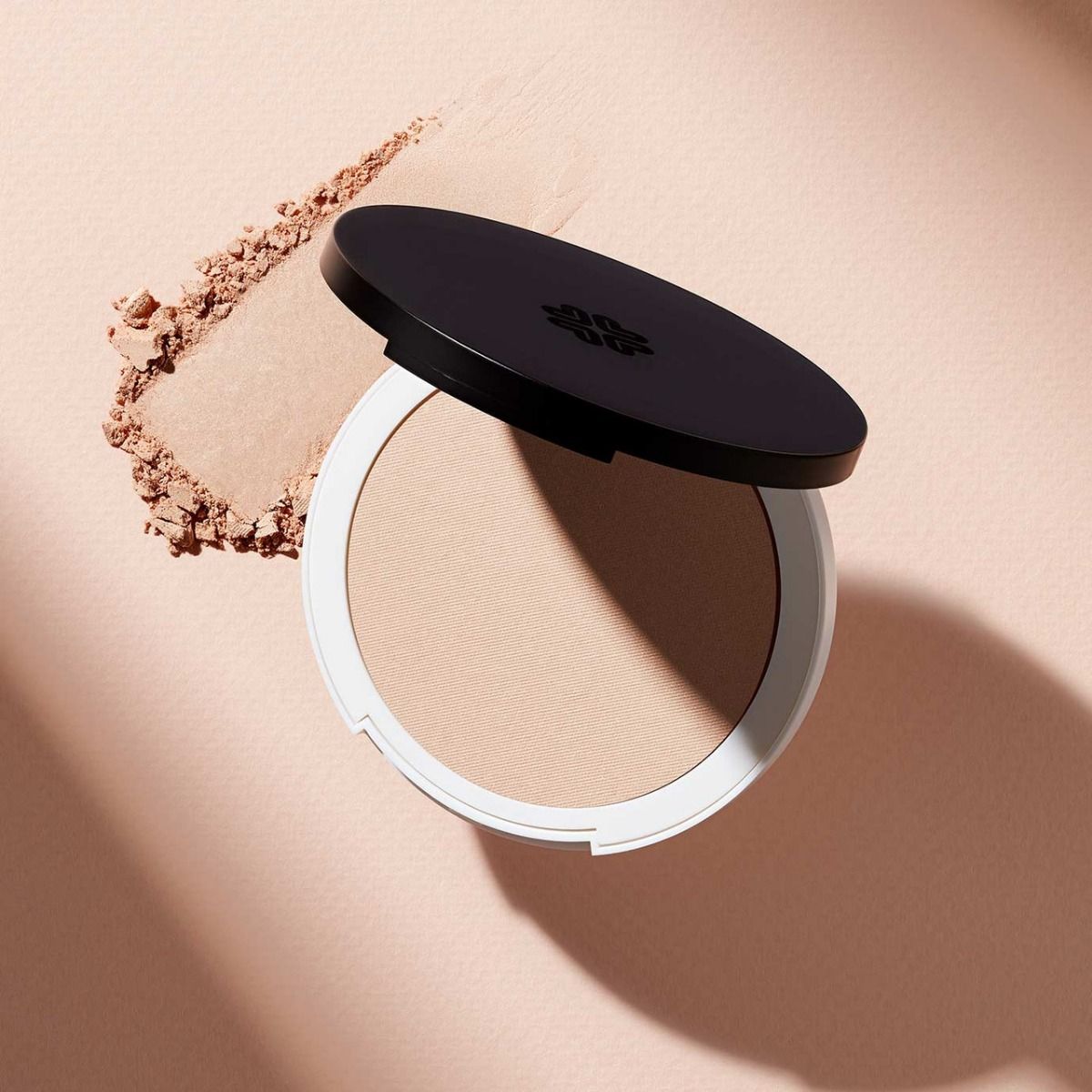 Lily Lolo Pressed Finishing Powder: Vegan. Gluten Free. GMO Free. Cruelty Free.